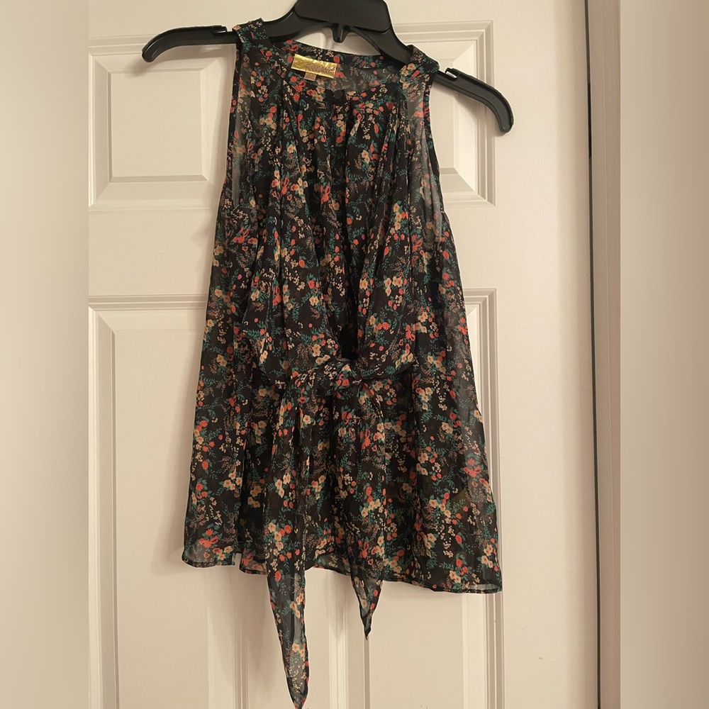 Beautiful Vera Wang top
